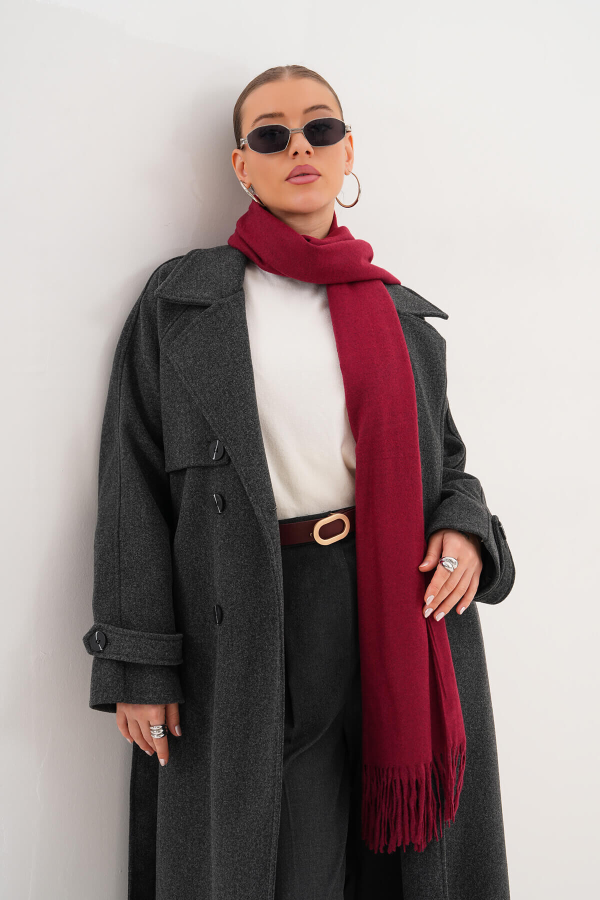 Kadın Giyimde Renk Uyumu: Madame Rouge ile Tonların Zarif Dansı